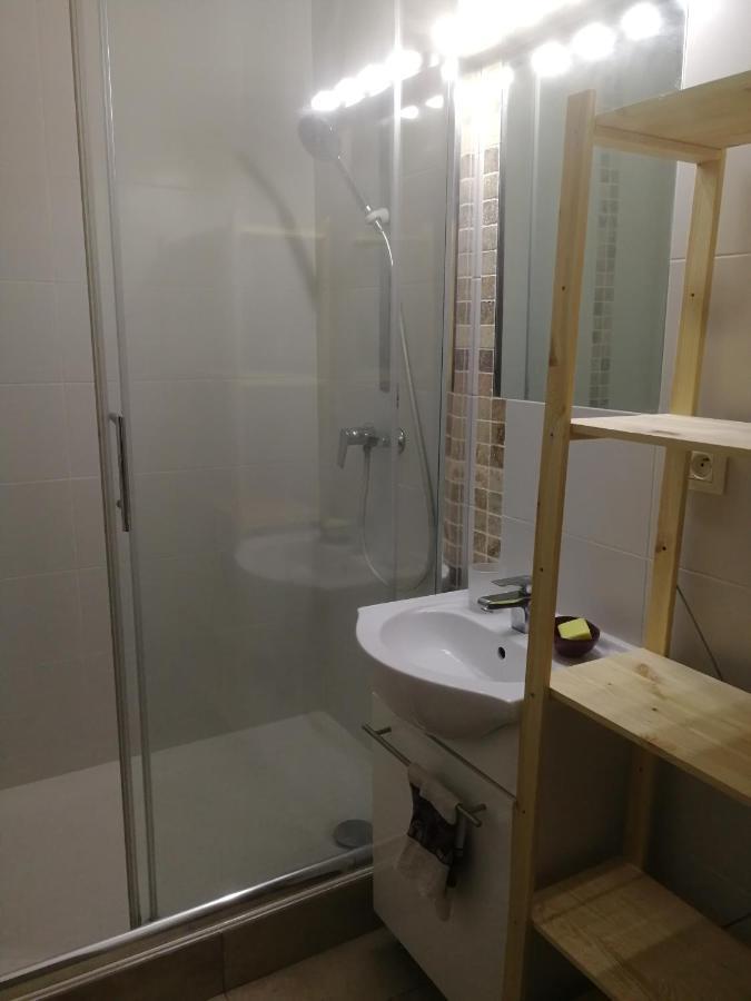 Studio Climatise Dans Residence Avec Piscine Et Tennis อิแยร์ ภายนอก รูปภาพ